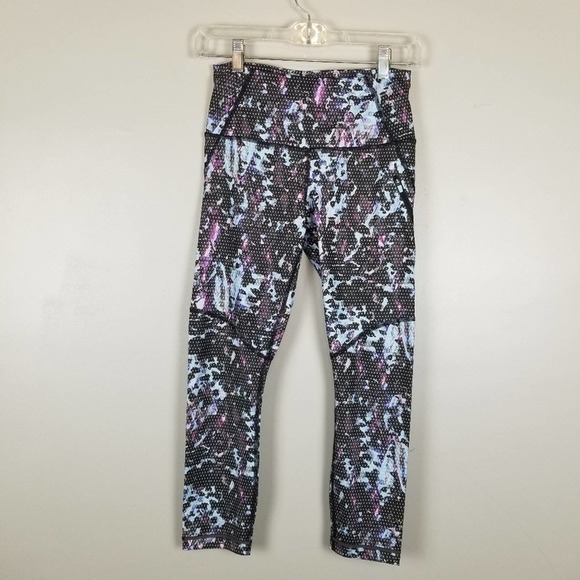 Lululemon all sport crop floral tranquil blue multi, size 4 - Picture 1 of 7